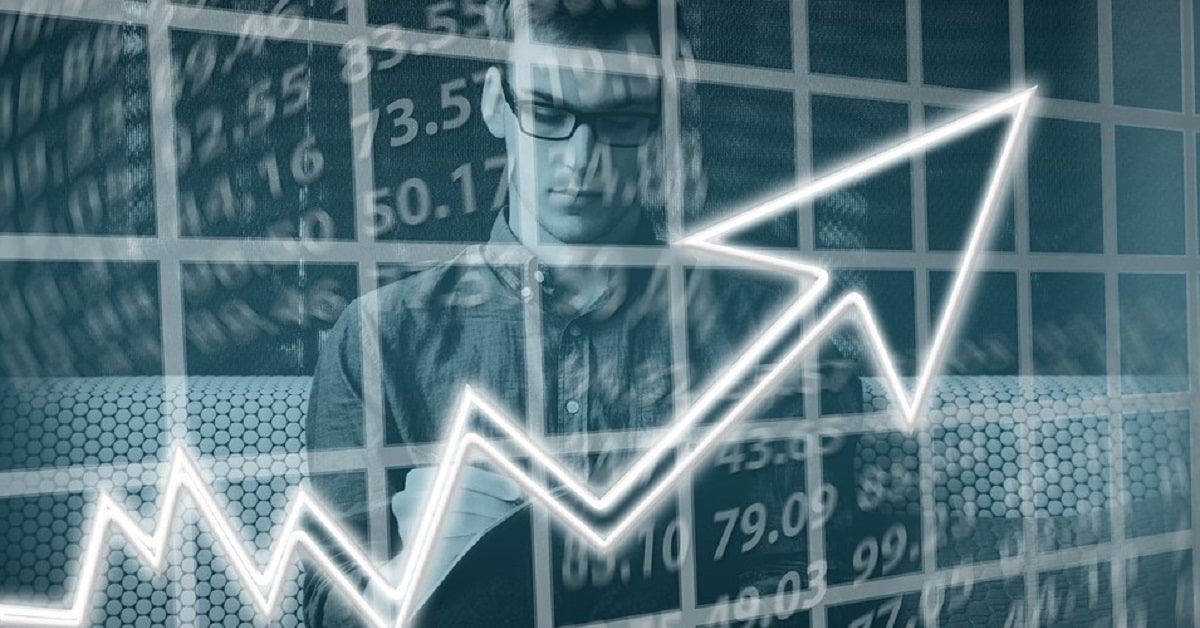BUX index Magyarországon, a képen tőzsde chart látható és egy gondolkodó férfi