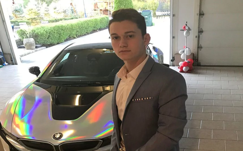 Adolescentul investitor in Bitcoin a transformat câteva mii de dolari în 1.000.000 USD
